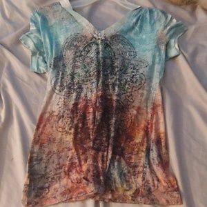 V neck tee with hood